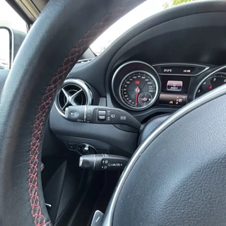 Mercedes-Benz GLA Mercedes-Benz GLA *trekhaak, pano dak* 180 AMG - afbeelding nr 14