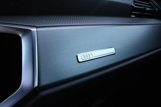Audi Q3 Audi Q3 Sportback 35 TFSI 150PK S-TRONIC 7 S EDITION * NIEUWSTAAT * | S-LINE EXTERIEUR | S-LINE INTERIEUR | AUDI VIRTUAL COCKPIT | PANORAMISCH SCHUIF / KANTELDAK | NAVIGATIE | TWIN LEDEREN BEKLEDING ZWART MET ROTSGRIJS STIKSEL | VOORSTOELEN VERWARMBAAR | ACHTERUITRIJCAMERA | PARKEERSENSOREN VOOR / ACHTER | DODEHOEK DETECTIE |  ALARM SYSTEEM | FULL LED KOPLAMPEN INCLUSIEF LED ACHTERLICHTEN | ZWARTE HEMELBEKLEDING | AUDI SOUND SYSTEM | AMBIENTE VERLICHTING | 18