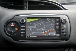 Toyota Yaris Toyota Yaris 1.5 Hybide | Navigatie | All Season | Camera (31946km!) - afbeelding nr 11