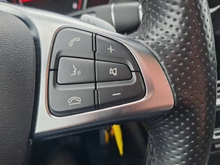 Mercedes-Benz GLC l Pano l LED l Trekhaak l Stoelverwarming l Camera l LMV l PDC l - afbeelding nr 11