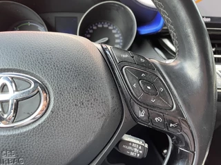 Toyota C-HR Toyota C-HR 1.8 Hybrid Bi-Tone | Navi | Stoelverwarming | Cruise Control - afbeelding nr 12