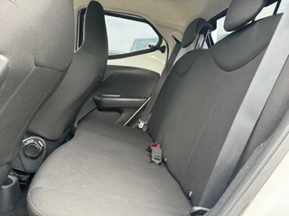 Toyota Aygo Toyota Aygo 1.0 VVT-i x-fun | Airco | 5 deurs | Bluetooth | - afbeelding nr 11