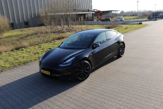 Tesla Model 3 Tesla Model 3 PERFORMANCE AWD 75 kWh dual motor 462pk leder panodak stoelverwarming v+a autopilot black on black de-chrome uitstraling! - afbeelding nr 37