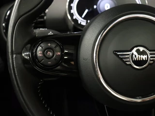 MINI Clubman MINI Clubman Mini 1.5 Cooper Richmond Park Edition DIGITAL DASHBOARD, CRUISE CONTROL, APPLE CARPLAY, SCHUIFKANTELDAK, HARMAN KARDON AUDIO,  VOL LEDER, PDC, STOELVERWARMING, NAVIGATIE, NIEUWSTAAT] - afbeelding nr 12