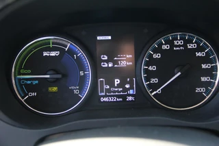 Mitsubishi Outlander Mitsubishi Outlander 2.4 PHEV Intense | Keyless entry | Stoelverwarming | - afbeelding nr 9
