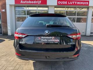 Škoda Superb - afbeelding nr 18