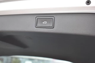 Škoda Kamiq Škoda Kamiq 1.5 TSI ACT Business Edition Pano Navi Led el-achterklep Trekhaak dynamische verlichting side/lane assist - afbeelding nr 42