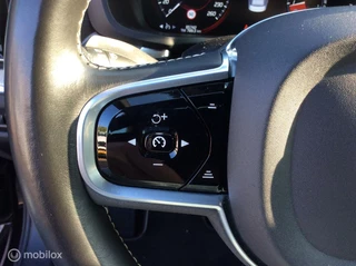 Volvo S60 Volvo S60 2.0 T5 R-Design Black Edition Camera Apple Carplay 19