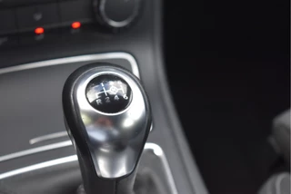 Mercedes-Benz B-Klasse | NL-Auto | Trekhaak | Camera | Nav | Cruise Contr | Airco | NAP | Netjes - afbeelding nr 47