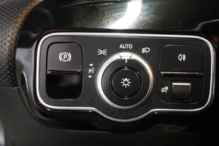 Mercedes-Benz A-Klasse Mercedes-Benz A-Klasse A180 BNS SOLUTION AMG AUTOMAAT/ PANODAK - afbeelding nr 23