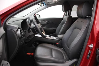Hyundai Kona Hyundai Kona Electric Premium 64 kWh - Carplay, Camera, Leer, Stoelverw. - afbeelding nr 6