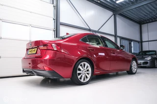 Lexus IS Lexus IS 300h Luxury Line | Dealer OH | Camera | Stoel + stuurwiel verwarming | Clima | LED | rijklaarprijs | - afbeelding nr 17