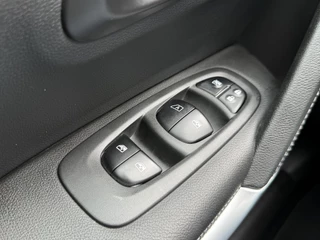 Renault Kadjar Renault Kadjar 1.2 TCe Intens 2e Eigenaar,Navi,Clima,Cruise,PDC V+A,Camera,Stoel verw,Dodehoek detectie,Dealer onderhouden,N.A.P,131pk,Nieuwe APK bij Aflevering - afbeelding nr 27