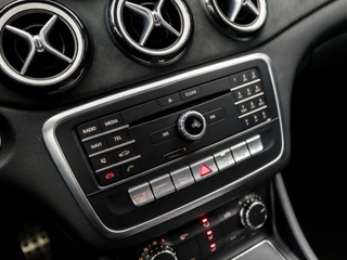 Mercedes-Benz A-Klasse 157Pk Automaat (GROOT NAVI, STOELVERWARMING, LEDER/ALCANTARA, GETINT GLAS, SPORTSTOELEN, KEYLESS START, PARKEERSENSOREN, CRUISE, NIEUWE APK, NIEUWSTAAT) - afbeelding nr 9