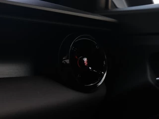 Alfa Romeo Junior Alfa Romeo Junior Veloce 54 kWh 280 PK | Techno Pack | 20