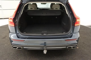 Volvo V60 Volvo V60 2.0 T4 Inscription | Trekhaak | Harman/Kardon | Stoel & stuurverwarming | Leder | Standkachel | Camera | Carplay | Full LED | Navigatie | Memory - afbeelding nr 14