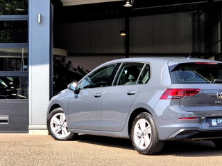 Volkswagen Golf Volkswagen Golf 1.0 eTSI Life Automaat |Nav|Ad.Cruise|Clim|Cam - afbeelding nr 8