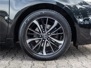 Toyota Avensis Toyota Avensis Touring Sports 1.8 VVT-i SkyV. Ed. - afbeelding nr 15