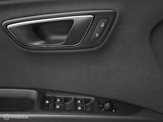 SEAT Leon Seat Leon ST TSI 110 PK H6 FR Style Intense Navigatie Clima DonkerGlas Zwarte Hemel Parkeersensoren - afbeelding nr 24