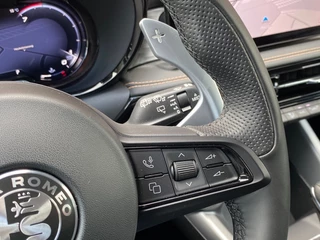 Alfa Romeo Tonale Alfa Romeo Tonale 1.5T HYBRID VELOCE ADAPT-CRUISE NAV STOELVW 360 CAMERA LMV CARPLAY - afbeelding nr 12