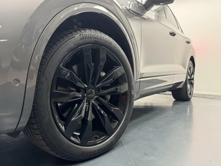 Volkswagen Touareg Volkswagen Touareg 3.0 TSi DSG R-Line 4Motion Navigatie-Pano-Elektr.Trekhaak-Achterasbesturing-Adapt.Cr.Contr-Carplay-Clima-Camera-Stoel/Stuurverwarming-Luchtvering-Headup - afbeelding nr 11