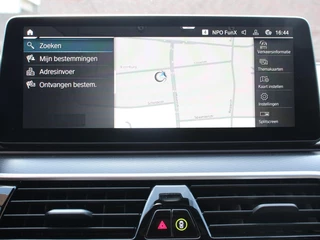 BMW 5 Serie BMW 5-serie Touring 530e M Sport PHEV AUTOMAAT 292PK Climate control Adaptieve cruise control Keyless Parkeersensoren Achteruitrijcamera Panoramadak LED Verwarmde voorstoelen Trekhaak Apple Carplay/ Android Auto - afbeelding nr 21