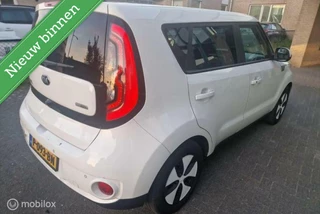 Kia e-Soul Kia Soul EV ExecutiveLine 27 kWh lichte schade - afbeelding nr 6
