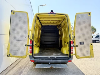 Mercedes-Benz Sprinter Mercedes-Benz Sprinter 319 3.0 CDI V6 V6 Automaat L2H2 Climate Control Cruise Control Trekhaak Camera Stoelverwarming - afbeelding nr 11