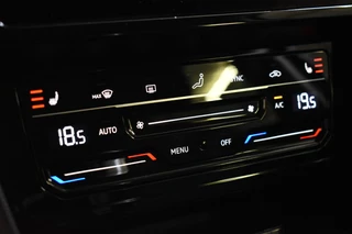 Volkswagen Passat Volkswagen Passat Variant GTE 218PK DSG HYBRID BUSINESS CAMERA/NAVI/MASSAGE - afbeelding nr 44