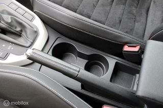 SEAT Arona Seat Arona 1.0 TSI Xcellence Business Intense, DSG, Leder/Alcantara, Trekhaak, Stoelverw, Adaptief cruise, Full led, Pdc voor + achter, Camera, Dodehoek detectie, App connect, Navi, Clima, 18 inch Lmv. - afbeelding nr 31