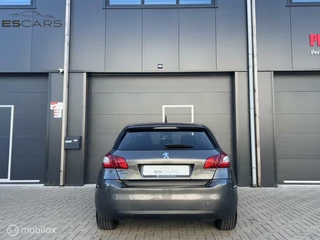 Peugeot 308 Peugeot 308 1.2 PureTech Allure  Pano | Led | Grote Navi - afbeelding nr 10
