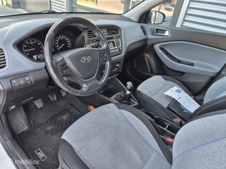 Hyundai i20 Hyundai i20 1.2 HP i-Motion AIRCO PDC NAP - afbeelding nr 12
