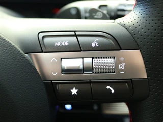 Hyundai Kona Hyundai Kona Electric Premium 65.4 kWh | 360 graden camera | Alcantara | Navigatie | - afbeelding nr 28