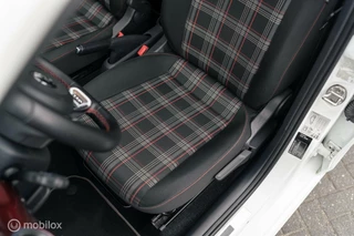 Volkswagen up! Volkswagen UP! 1.0 TSI GTI PANO BEATS CAMERA SFEER CLIMA VOL - afbeelding nr 39