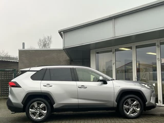 Toyota RAV4 Toyota RAV4 2.5 Hybrid 218PK LED+360+TREKH+KEYLESS+ACC - afbeelding nr 9