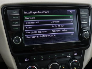 Škoda Octavia Skoda Octavia 1.2 TSI Elegance | Panoramadak | Leder |  Stoelverwarming | Xenon | Navigatie | Climate control | Keyless | Bluetooth | Cruise control - afbeelding nr 26