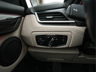 BMW 2 Serie BMW 2 Serie Gran Tourer 218D High Executive Luxury-Line 7-Pers Aut. *PANO | NAVI-FULLMAP | LUXURY-LEATHER | FULL-LED | ECC | KEYLESS | HEATED-COMFORTSEATS | SHIFT-PADDLES | AMBIENT-LIGHT | CAMERA | HEAD UP | PDC | TOWBAR | 17