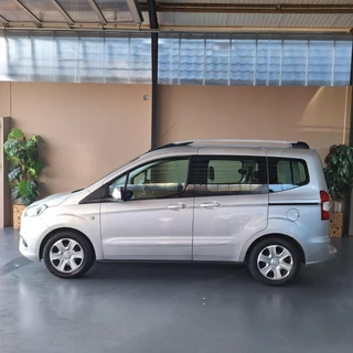 Ford Tourneo Courier Ford Tourneo Courier 1.0 titanium bovag garantie - afbeelding nr 5