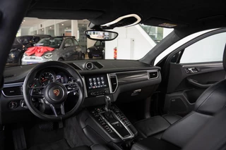 Porsche Macan Porsche Macan 3.6 Turbo|SportDesign|Keyless|CarPlay|BOSE|Carbon|Standkachel|Facelift|Dealer Onderhouden - afbeelding nr 10