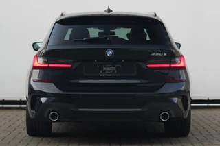 BMW 3 Serie BMW 330e Touring M-sport | Pano | H&K | Laser | ACC | HUD - afbeelding nr 13