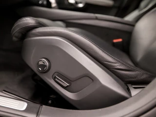 Volvo V90 Volvo V90 2.0 T5 Momentum 255Pk Automaat (APPLE CARPLAY, GROOT NAVI, LEDER, CAMERA, ADAPTIVE CRUISE, ELEK SPORTSTOELEN, STOELVERWARMING, GETINT GLAS, NIEUWE APK, NIEUWSTAAT) - afbeelding nr 14