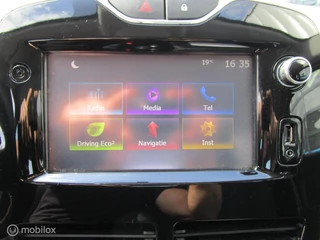 Renault Clio Renault Clio 1.2 16V 5drs 105dkm Airco Cruise Navigatie Bluetooth - afbeelding nr 22
