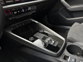 Audi A3 Audi A3 Sportback A3 35 TFSI Sportback S Edition (3x S line) !! | Alcantara bekled - afbeelding nr 21
