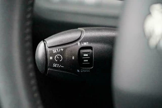 Peugeot 208 Peugeot 208 1.2 PureTech Signature, NL, CarPlay, PDC, cruise - afbeelding nr 9