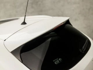 Renault Kadjar Automaat (PANORAMADAK, NAVIGATIE, VIRTUAL COCKPIT, LEDEREN SPORTSTOELEN, STOELVERWARMING, CAMERA, KEYLESS, BOSE AUDIO, LED KOPLAMPEN, NIEUWE APK, NIEUWSTAAT) - afbeelding nr 30