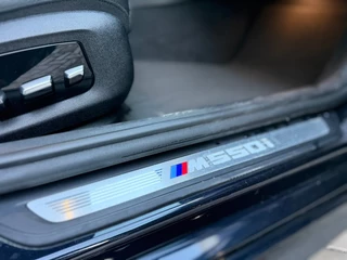 BMW 5 Serie BMW 5-serie M550i xDrive M-Pakket|Pano|Softclose|B&W|Alcantara|360|Leder - afbeelding nr 30