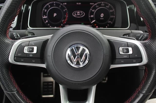 Volkswagen Golf Volkswagen Golf 2.0 TSI GTI TCR / Akrapovic / Panoramadak / Camera / 19'' / Leder / Navigatie / Keyless / Dynaudio / Dodehoek / Stoelverwarming / DAB / ACC - afbeelding nr 32