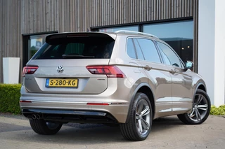 Volkswagen Tiguan Volkswagen Tiguan 1.4 TSI 4Motion Highline Business R - Trekhaak - Standkachel - Stoelverwarming & stuurwielverwarming - Parkeercamera - Climate Control - Cruise Control - LED - - afbeelding nr 3