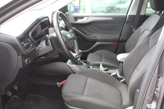 Ford Focus Ford Focus Wagon 1.0 EcoBoost Hybrid Titanium Style | Winter Pack | Camera | Navigatie | Cruise control | Privacy glass | NIEUW MODEL - afbeelding nr 7
