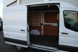 Ford Transit - Airco - Cruise - PDC - € 14.950,- Excl. - afbeelding nr 7